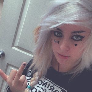 Meet your Posher, Kylee